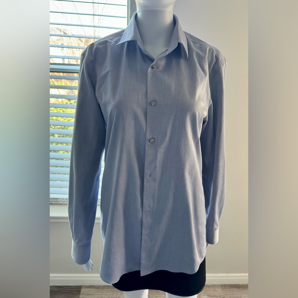 BOSS men's shirt, size 39/15.5, embodies the luxurious quality of the BOSS brand